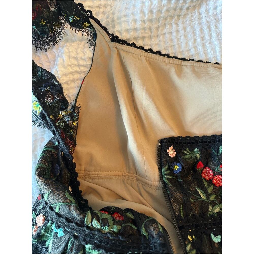 Alice + Olivia Stacey Bendet Black Floral Embroidered Lace Maxi Dress Size 12 - Picture 16 of 16